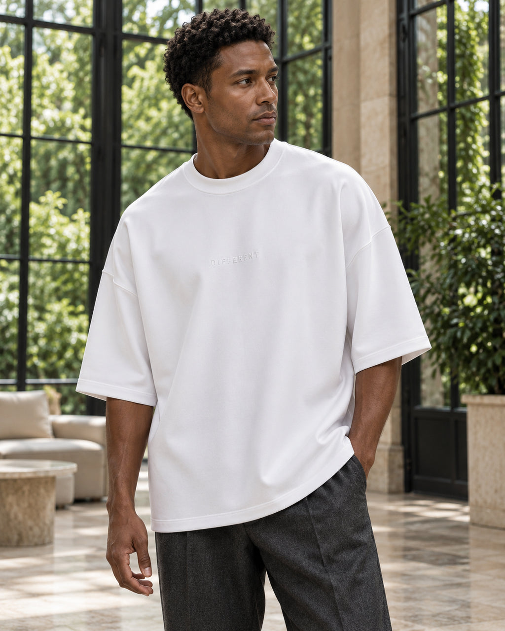 T-shirt oversize brodé ton sur ton – Unisexe