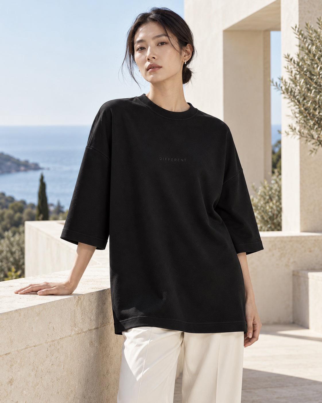 T-shirt oversize brodé ton sur ton – Unisexe