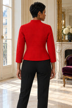 Veste courte en laine rouge vue de dos