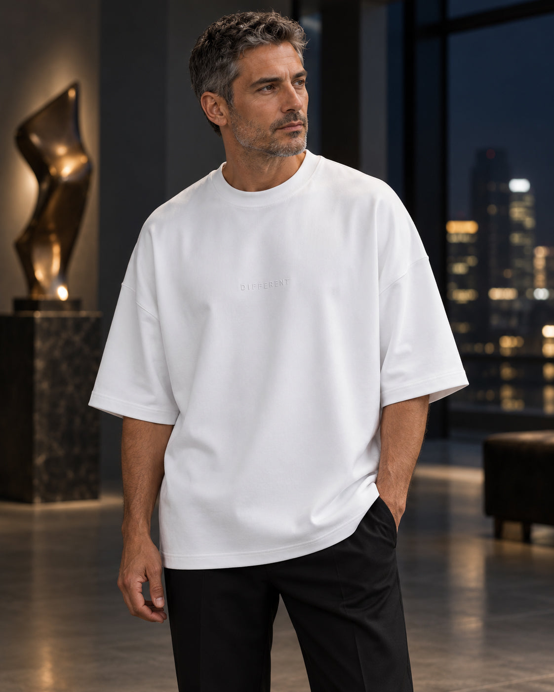 T-shirt oversize brodé ton sur ton – Unisexe