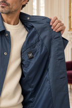 Doublure intérieure du trench avec patch DIFFERENT