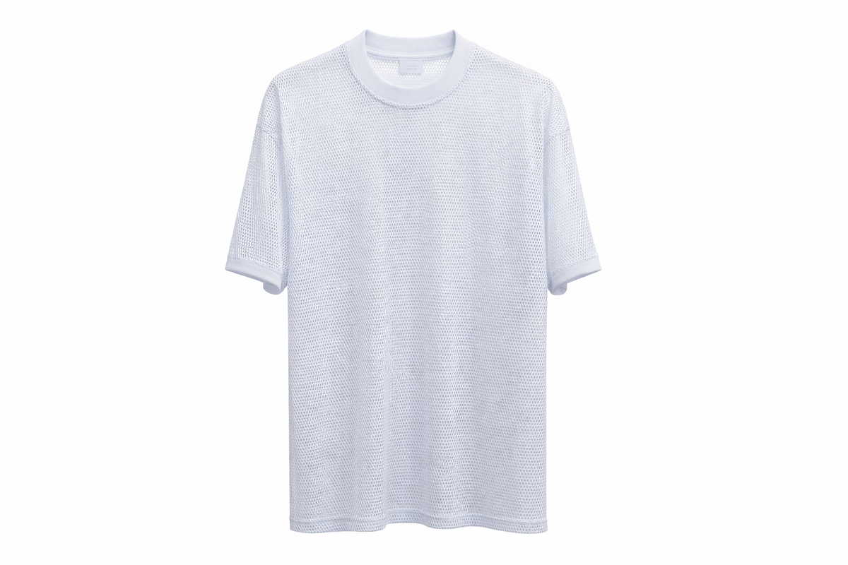 T-shirt transparent en filet - DIFFÉRENT