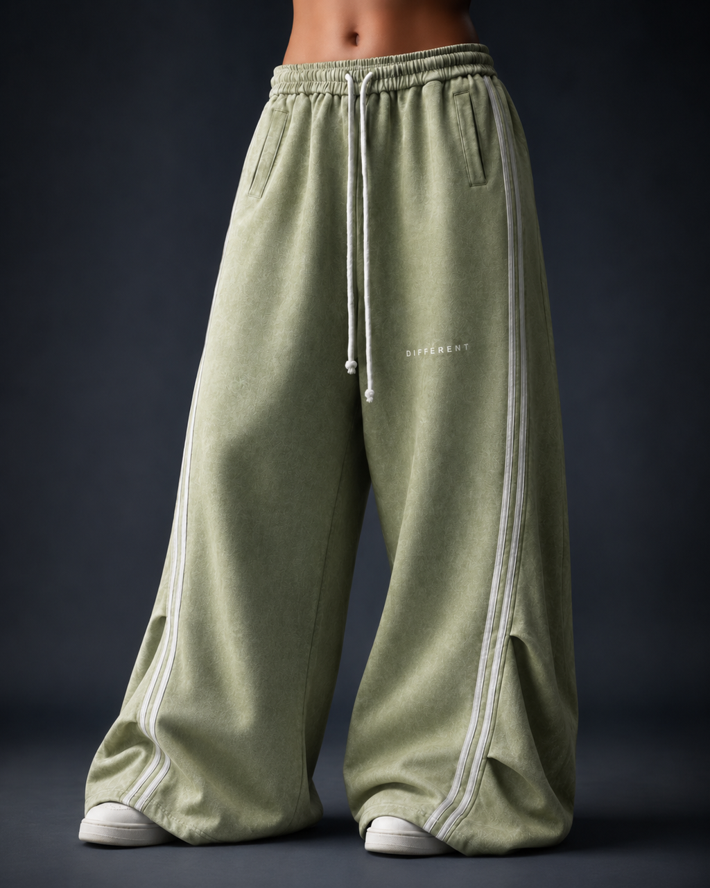 Green white pleated/flared women's trousers - DIFFERENT