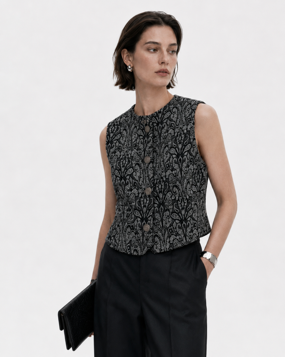 Gilet court femme motif baroque noir et gris