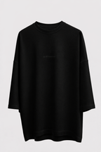 T-shirt face noir flat lay studio poly oversize fond blanc édition limitée DIFFÉRENT officiel