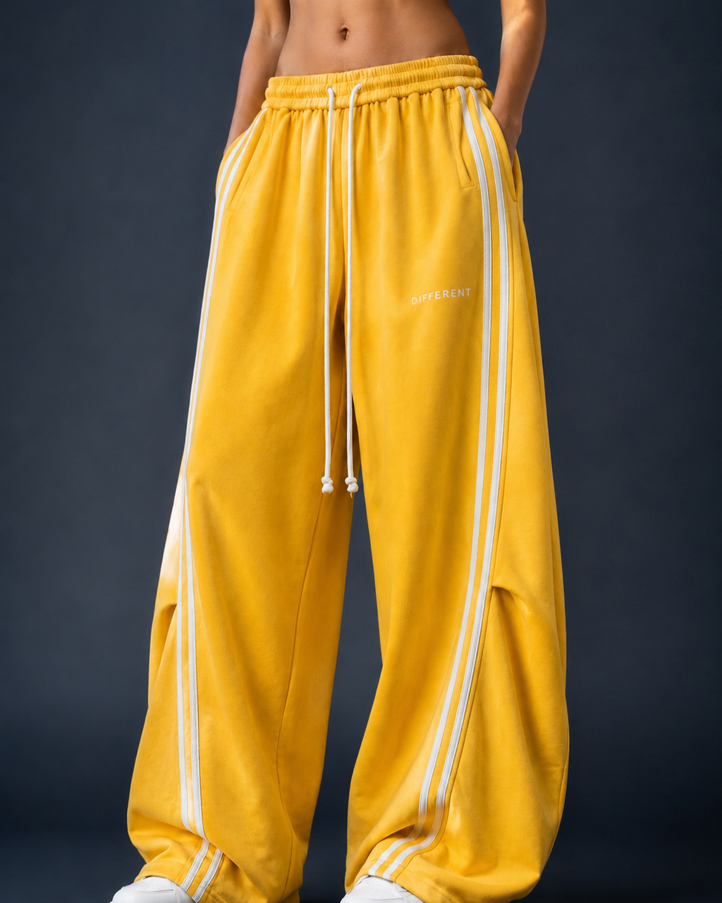 Pantalon De Jogging Oversize et unisexe à Bandes  Blanches
