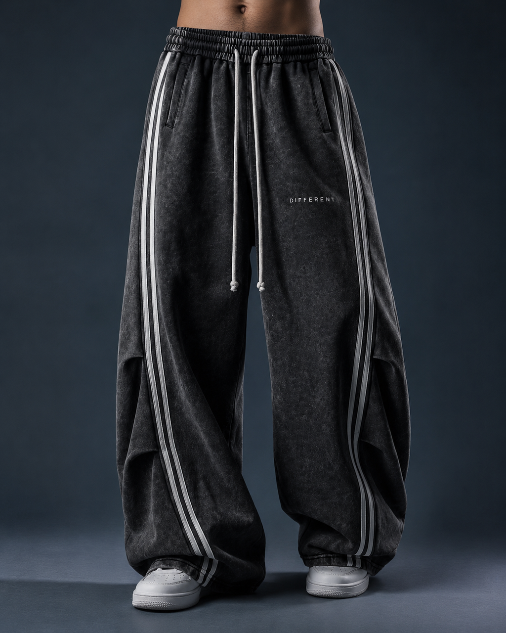 Green white pleated/flared women's trousers - DIFFERENT