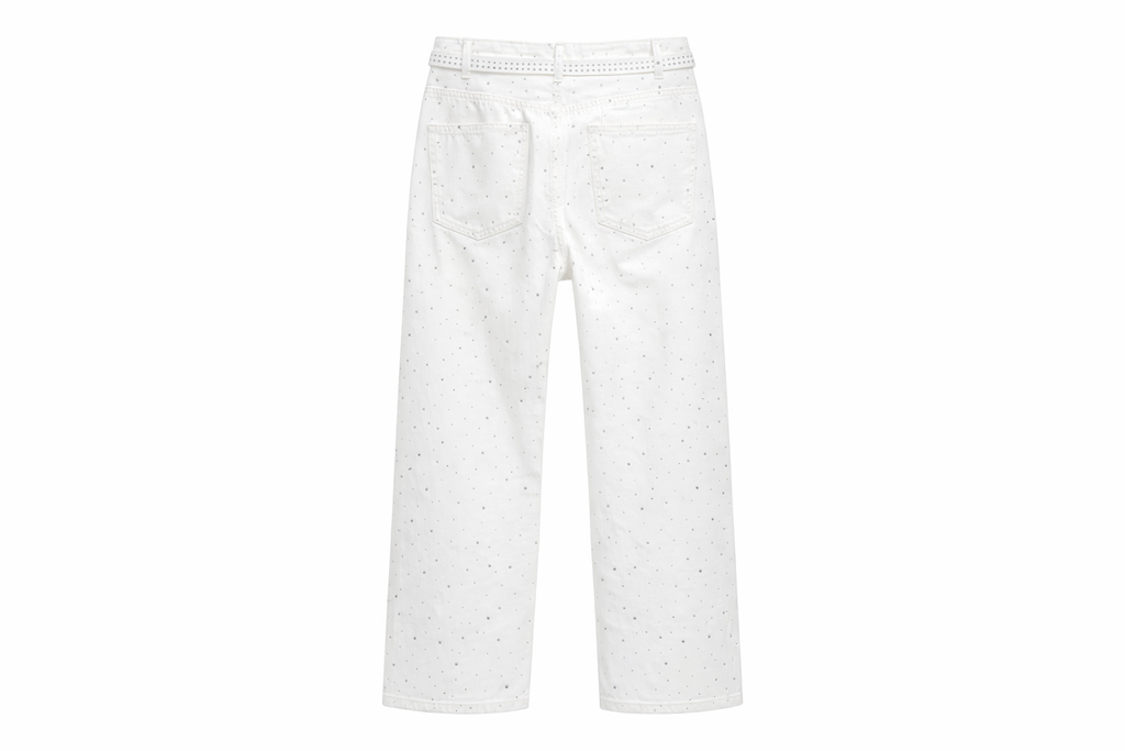 Jean à plat strass denim noir de dos édition limitée DIFFERENT fond blanc