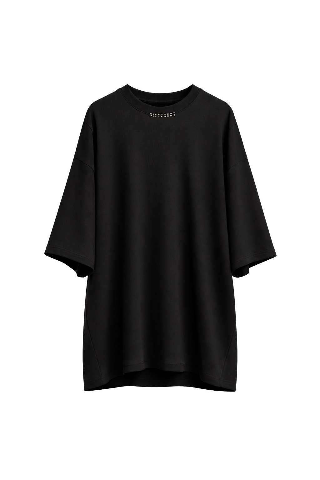  Photo studio  de face T-shirt  noir plat coton oversize unisexe édition limitée DIFFÉRENT fond blanc