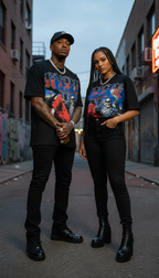 T-shirt Shiny Hype oversize noir unisexe, duo homme et femme dans une ruelle urbaine – DIFFERENT Paris