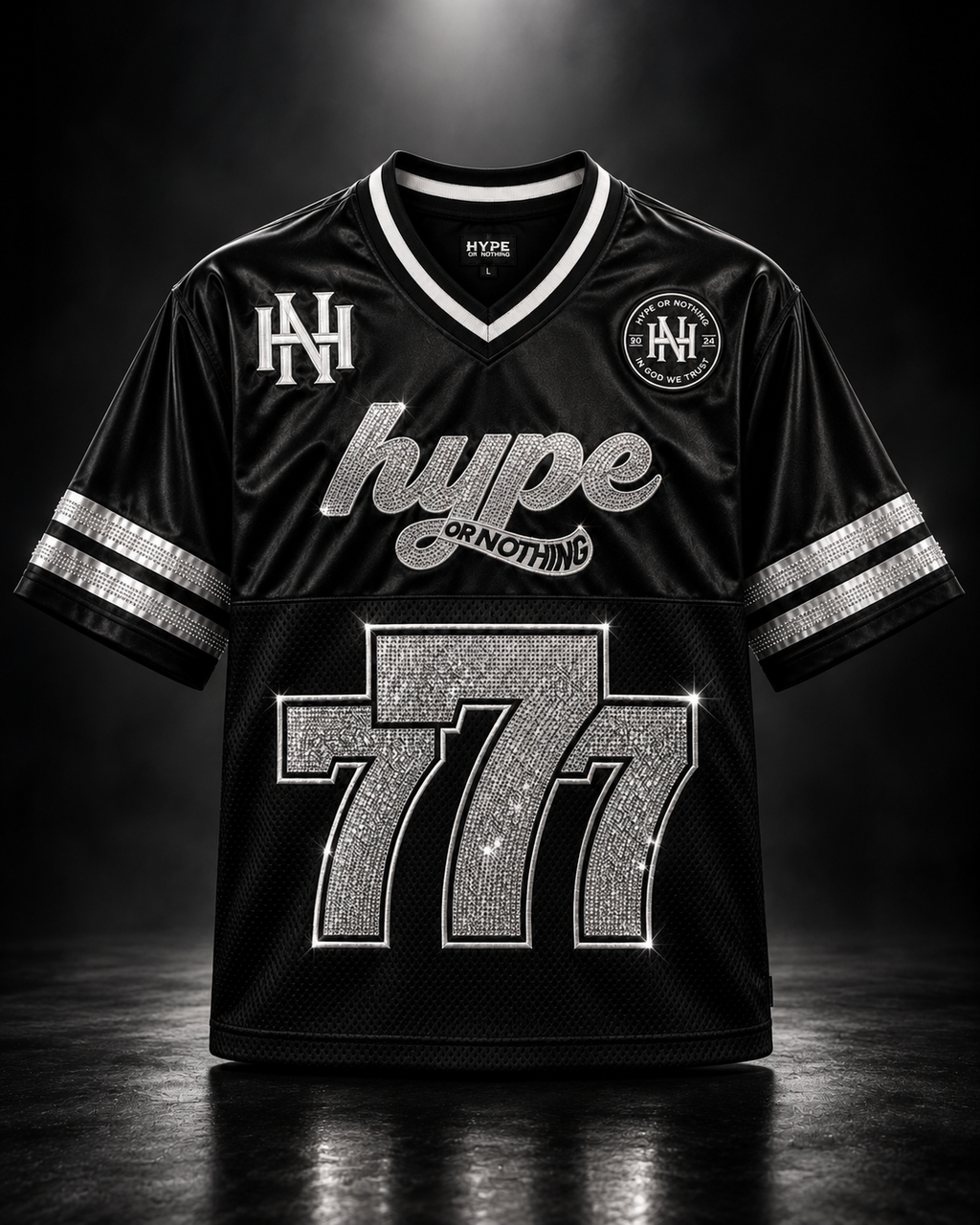 Maillot oversize Hype 777 en strass Hype Or Nothing, vue de face – DIFFERENT Paris