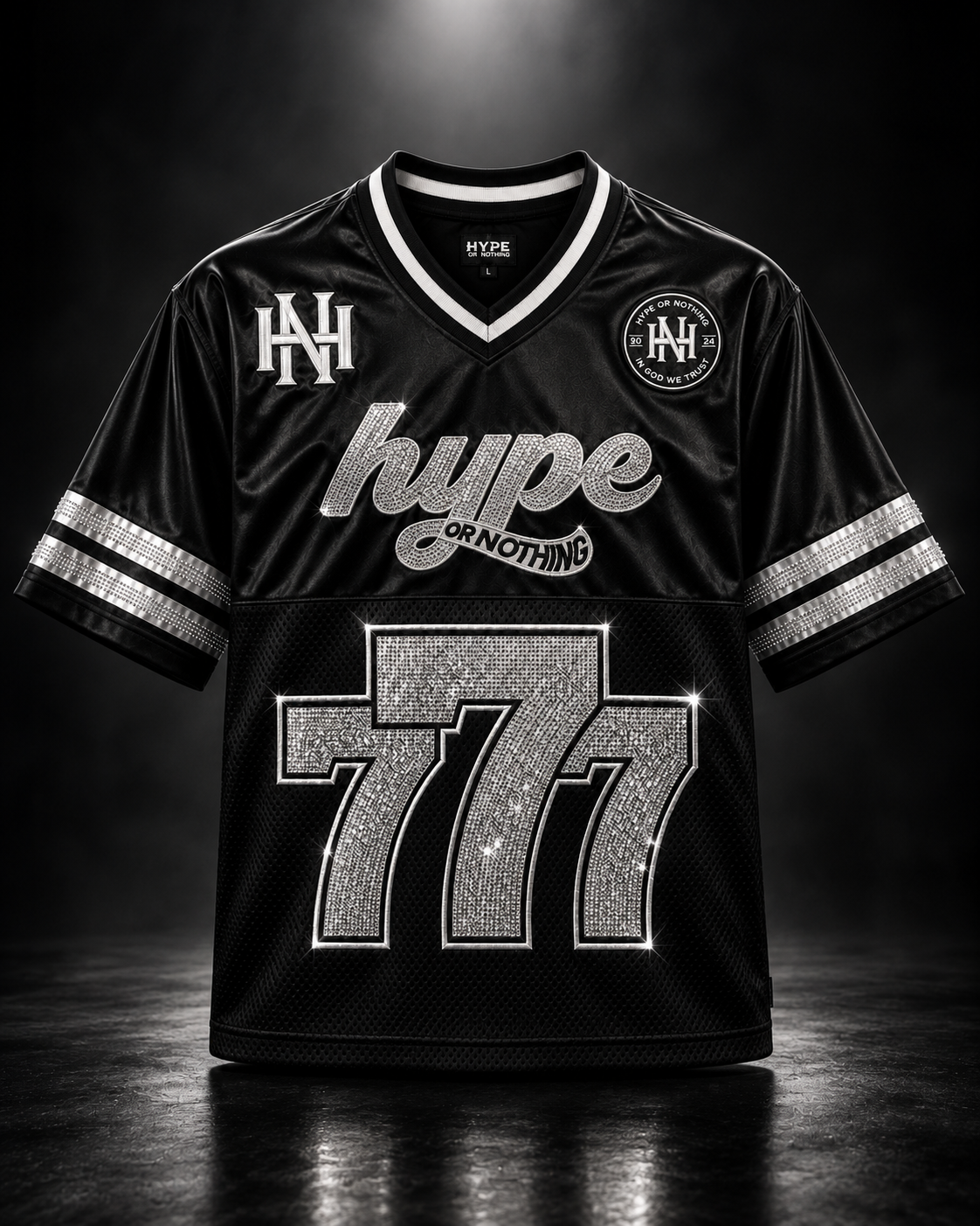 Maillot oversize Hype 777 en strass Hype Or Nothing, vue de face – DIFFERENT Paris