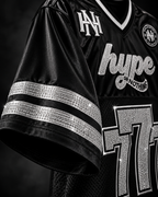 Détail des bandes de strass sur la manche du maillot Hype 777 – DIFFERENT Paris