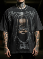 Gros plan de l'imprimé du T-shirt Vintage Baby Hype : visage bébé XXL, chaîne et lettrage Hype Or Nothing – DIFFERENT Paris
